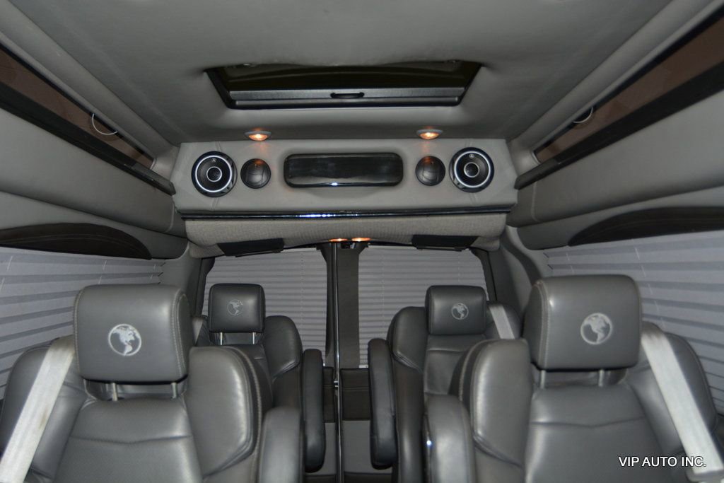 Used 2020 GMC Savana 2500 Extended w/ Enhanced Convenience Package image 34