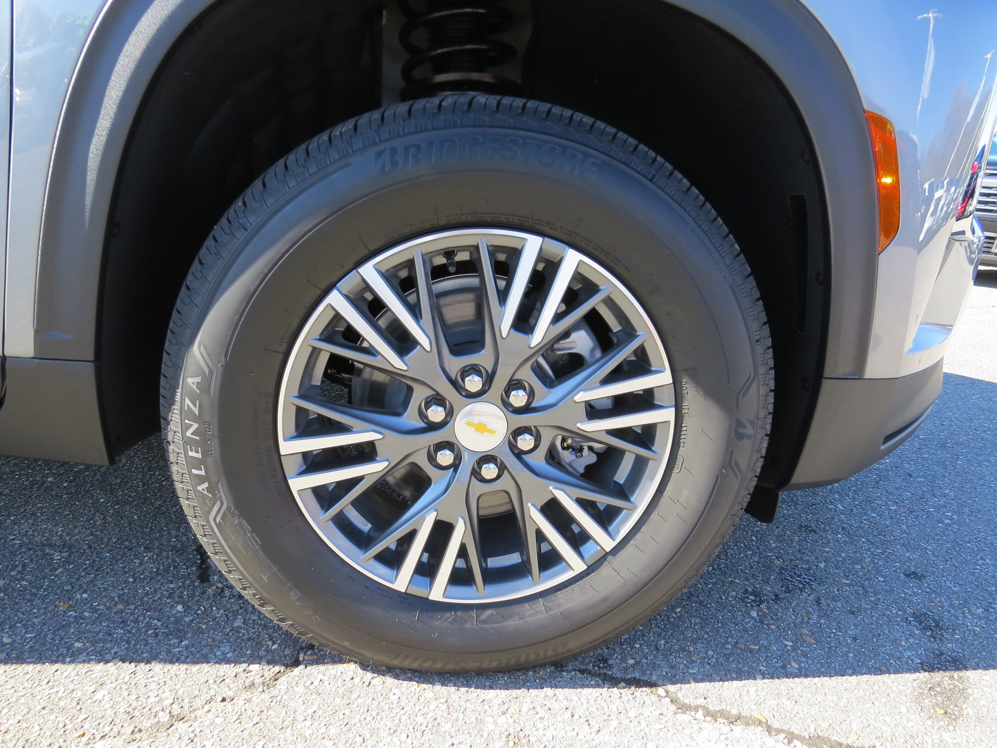 New 2026 Chevrolet Traverse LT image 10