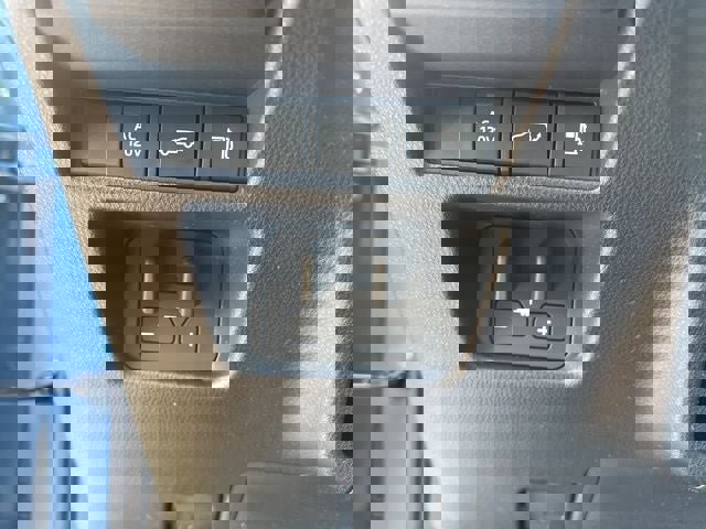 Used 2024 Toyota Land Cruiser image 31