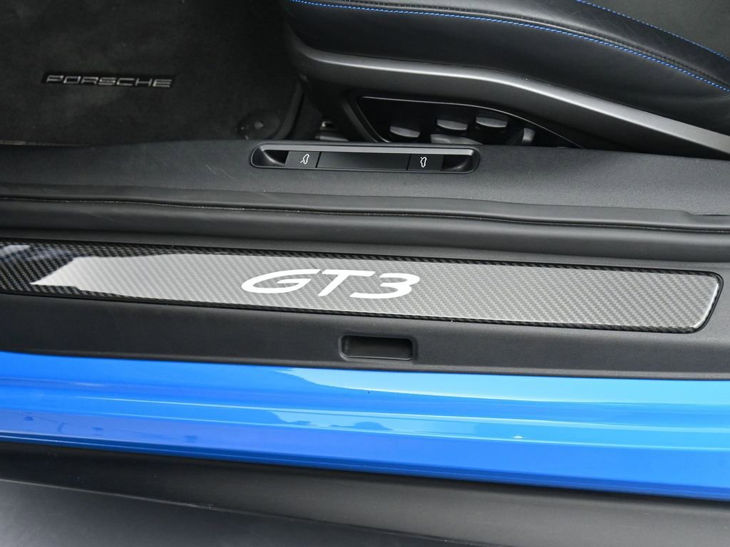 Certified 2022 Porsche 911 GT3 RWD image 16