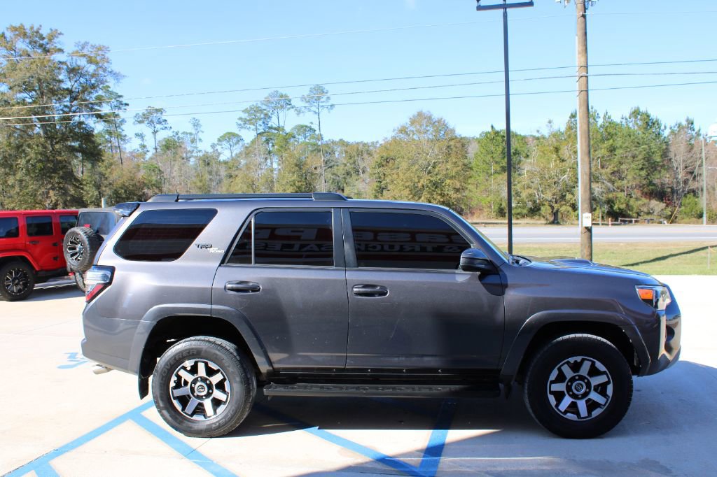 Used 2019 Toyota 4Runner TRD Off-Road image 5