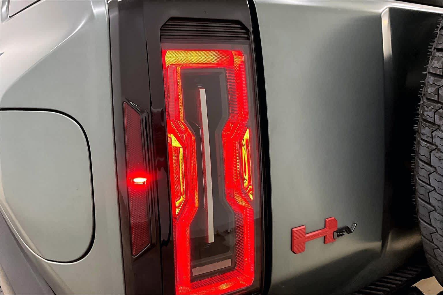 Used 2024 GMC Hummer EV 3X w/ LPO, Illumination Package AWD/4WD image 27