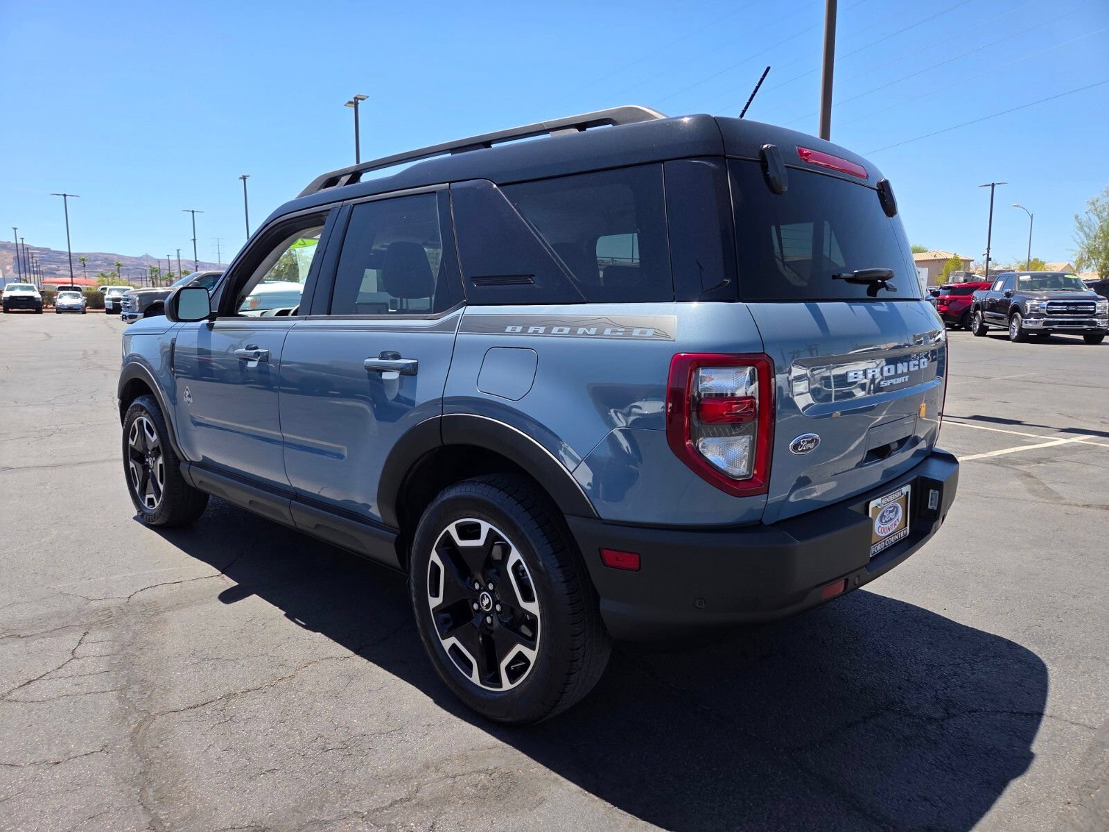Certified 2024 Ford Bronco Sport Outer Banks w/ Topo Graphic Package AWD/4WD image 4