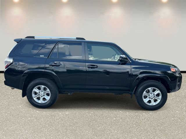 Used 2021 Toyota 4Runner SR5 AWD/4WD image 4