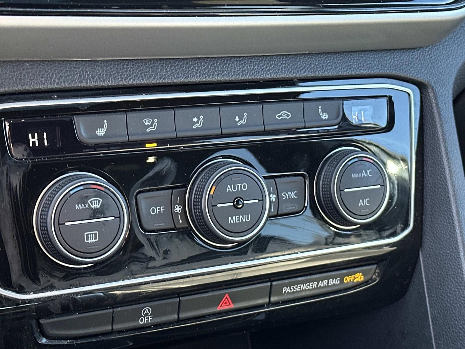 Used 2021 Volkswagen Atlas Cross Sport SEL R-Line image 21