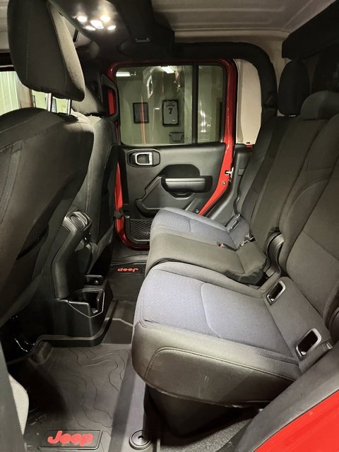 Used 2021 Jeep Gladiator Sport image 13