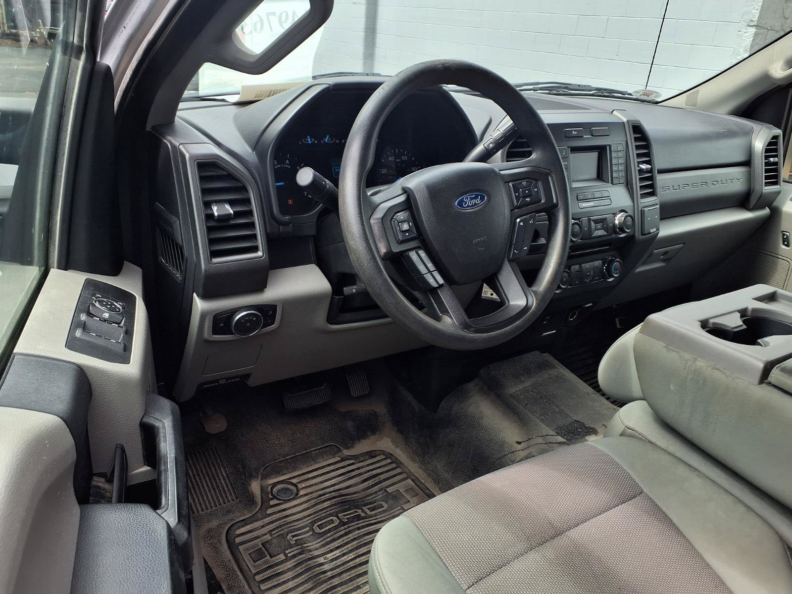 Used 2018 Ford F350 XL RWD image 5