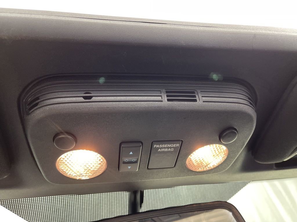 Used 2017 Ford Mustang Premium image 8