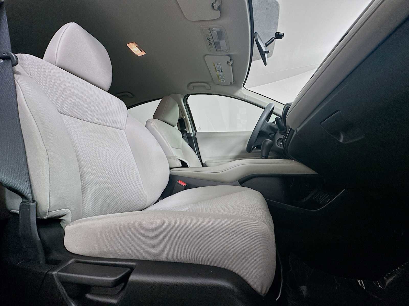 Used 2017 Honda HR-V LX image 24