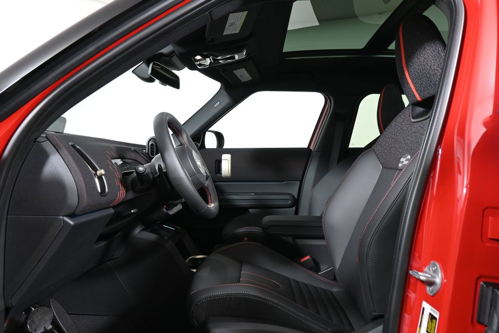 Used 2026 MINI Cooper Countryman S w/ Comfort Package Max image 3