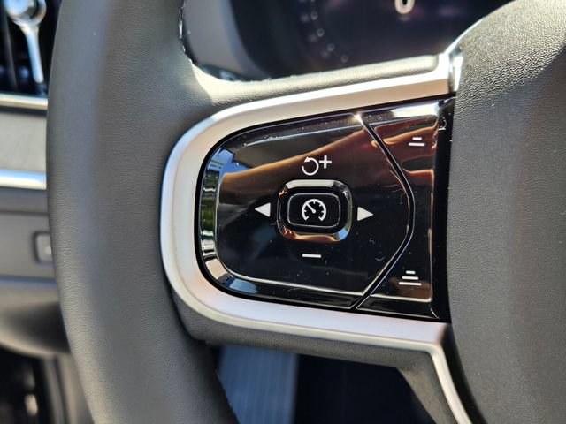 New 2026 Volvo XC60 B5 Plus AWD/4WD image 26