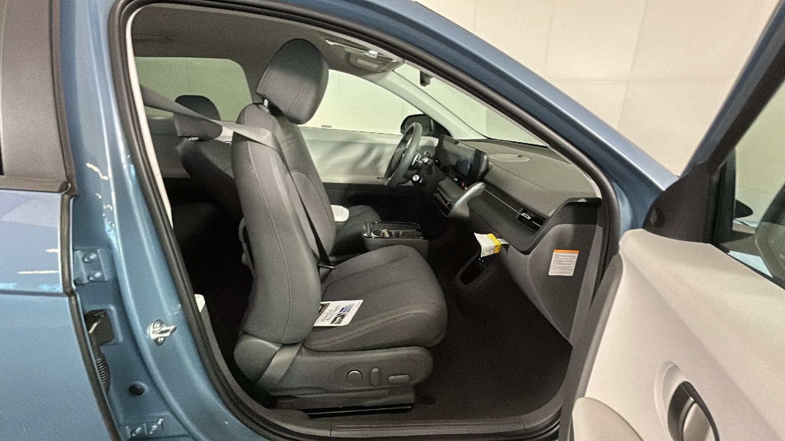 Used 2025 Hyundai Ioniq 5 SEL AWD/4WD image 32