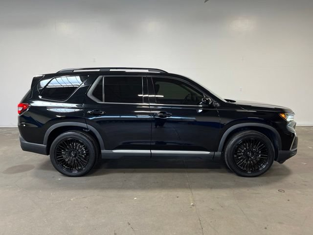 Used 2024 Honda Pilot Touring image 2