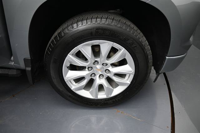 Used 2025 Chevrolet Silverado 1500 Custom RWD image 24