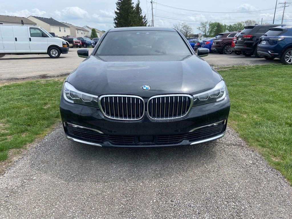 Used 2018 BMW 740e xDrive AWD/4WD image 8