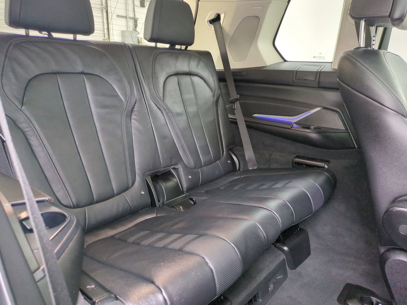 Used 2021 BMW X7 xDrive40i w/ Premium Package image 23