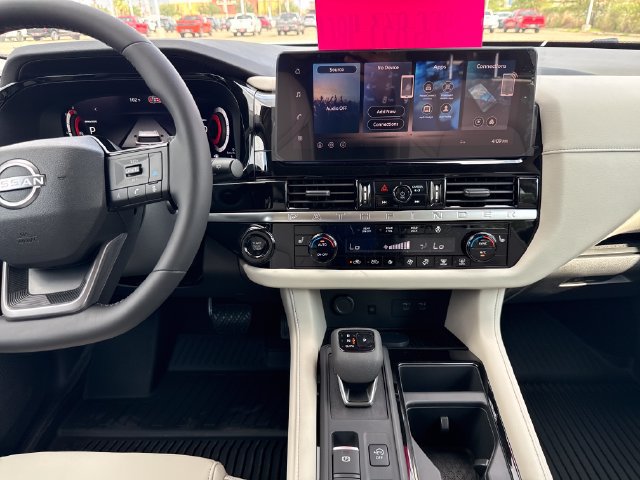New 2026 Nissan Pathfinder SL w/ SL Premium Package FWD image 19