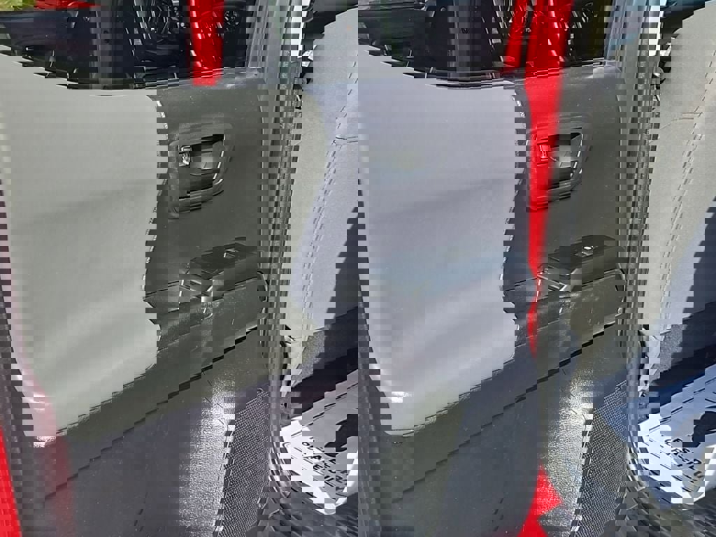 Used 2021 Toyota Tacoma SR image 18