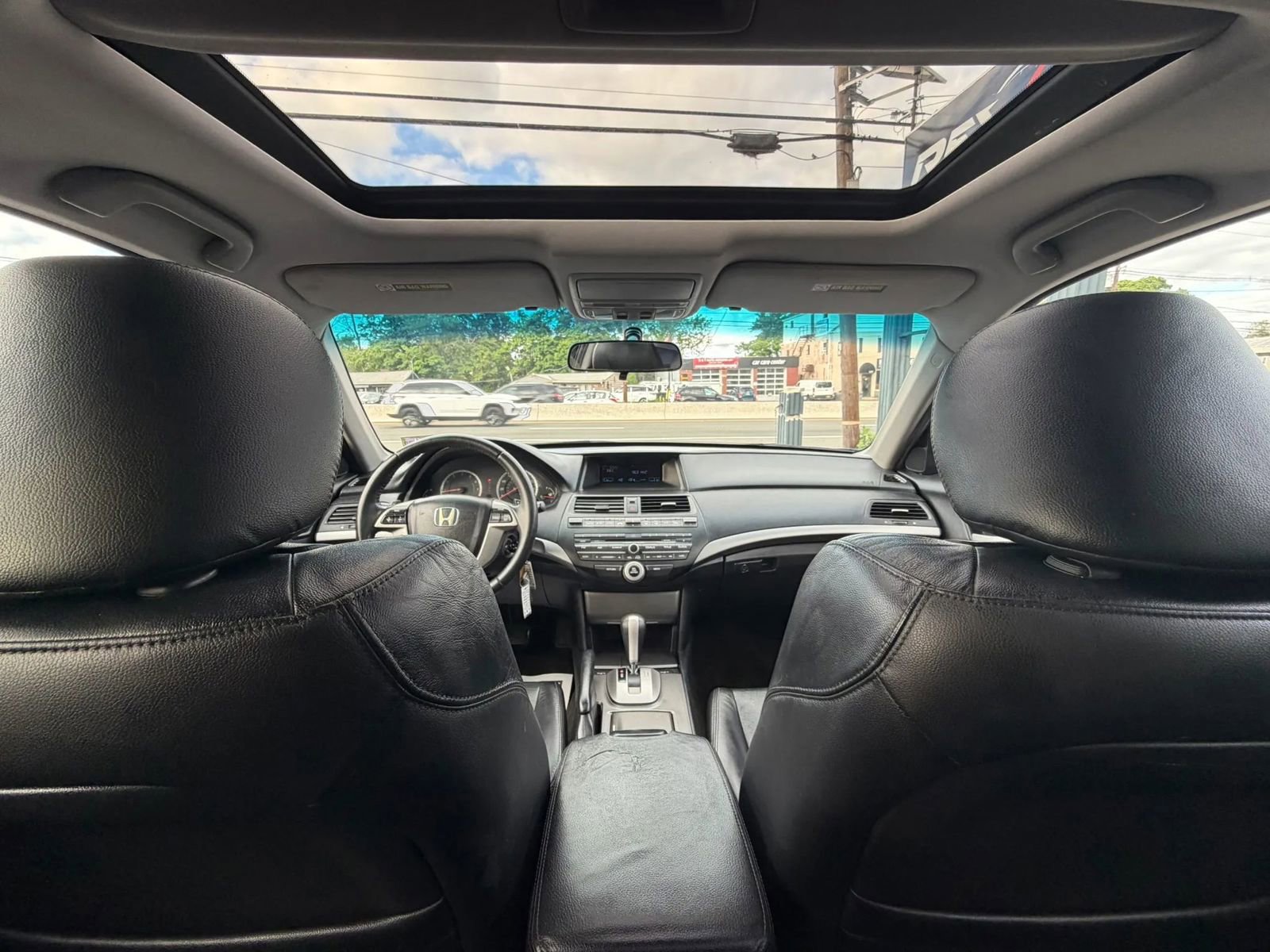 Used 2011 Honda Accord EX-L image 25