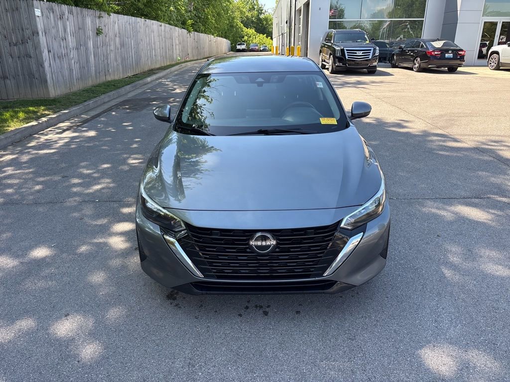 Used 2024 Nissan Sentra SV FWD image 8