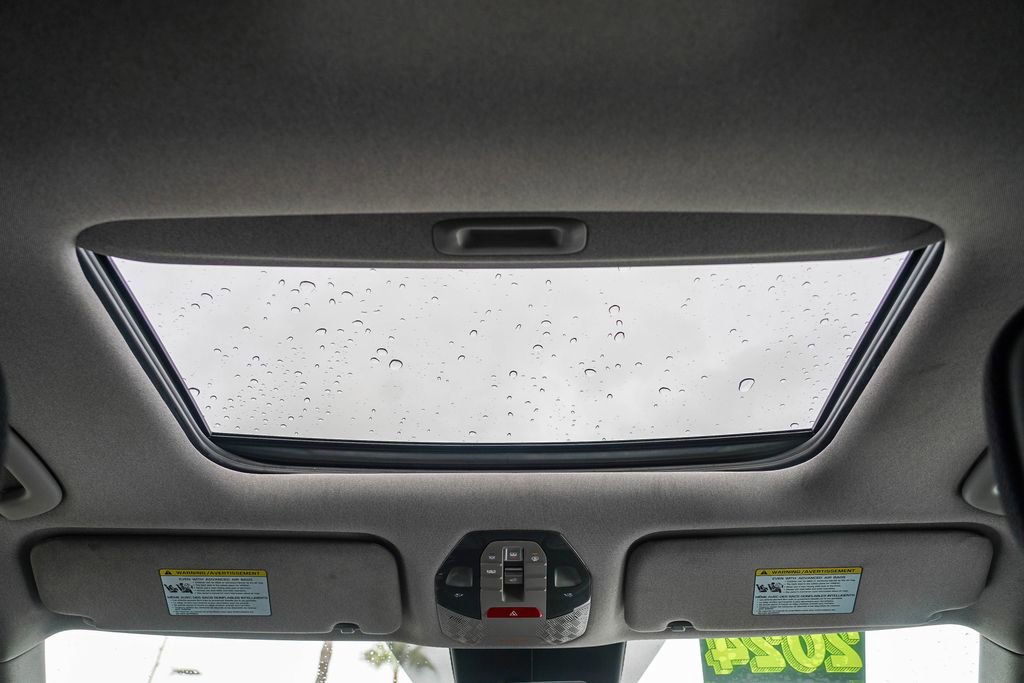 Used 2024 Kia EV9 Wind image 16