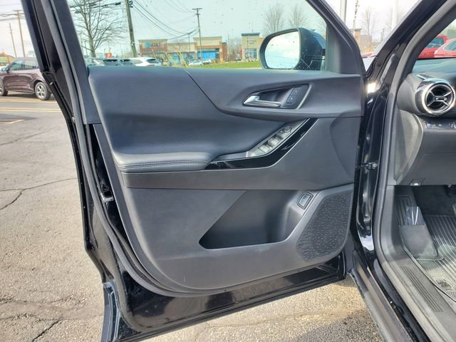 Used 2026 Chevrolet Equinox LT w/ Convenience Package II image 9