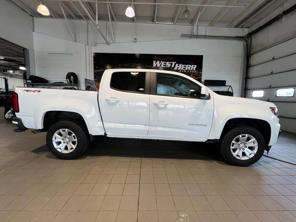 Used 2022 Chevrolet Colorado LT w/ LT Convenience Package AWD/4WD image 14