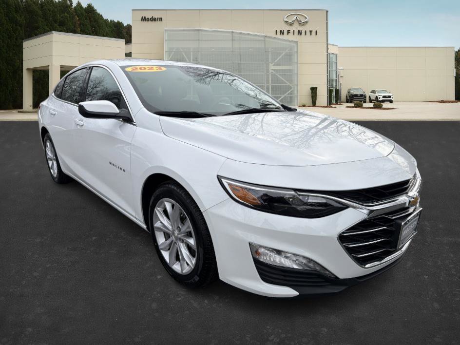 Used 2023 Chevrolet Malibu LT image 3