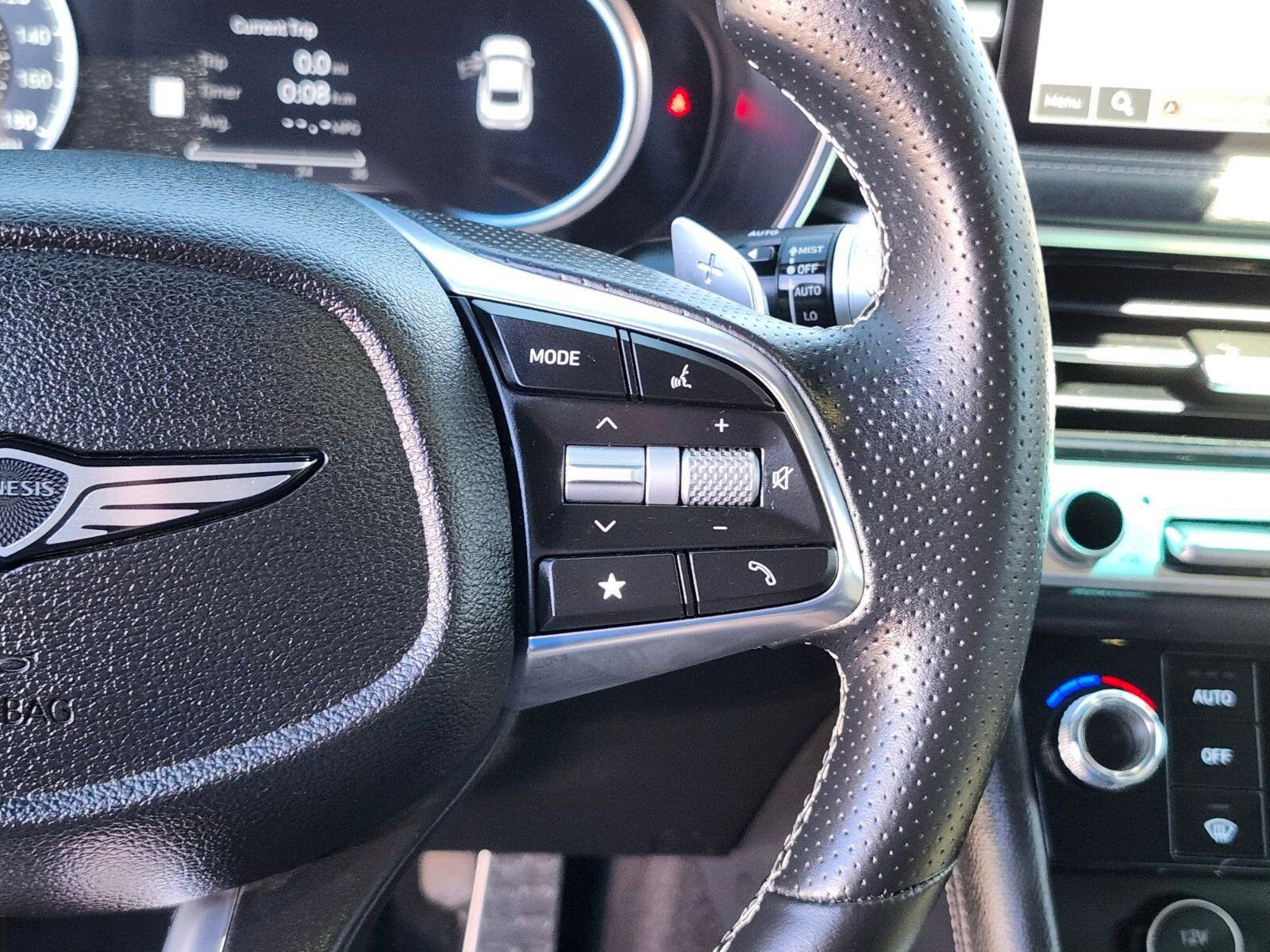 Used 2024 Genesis G70 2.5T w/ Sport Prestige Package image 30