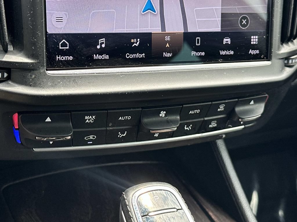 Used 2023 Maserati Levante GT AWD/4WD image 23