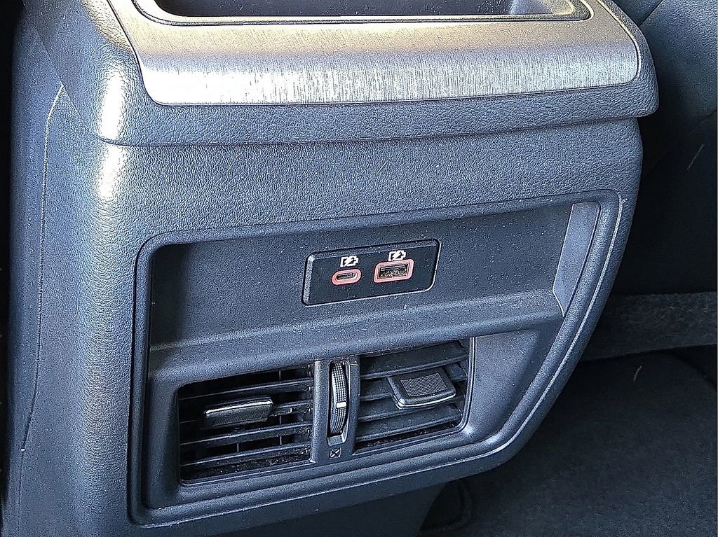 Used 2023 Nissan Murano SV w/ SV Midnight Edition Package image 16