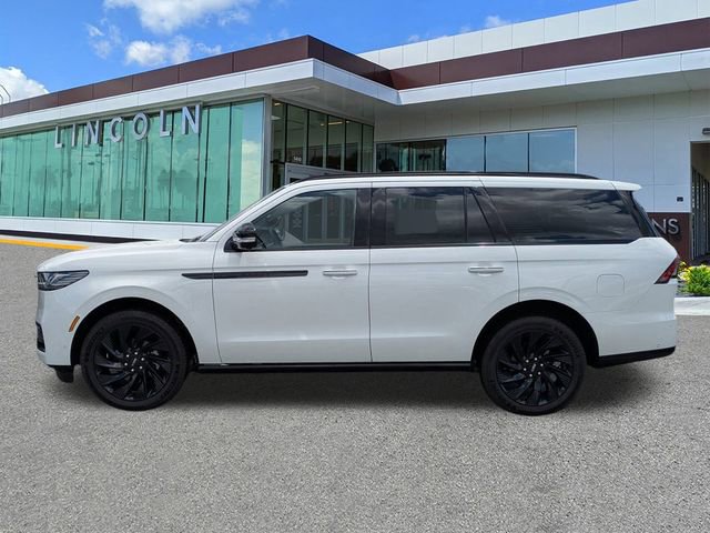 New 2025 Lincoln Navigator Reserve w/ Jet Appearance Package AWD/4WD image 7