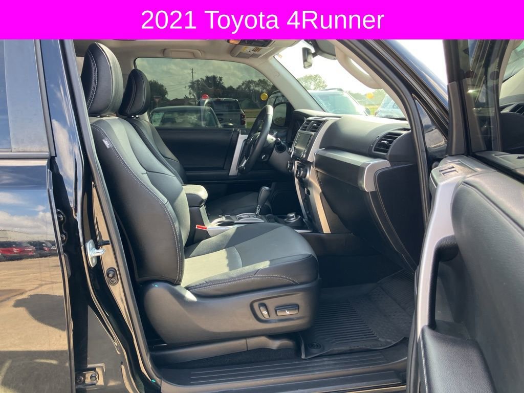 Used 2021 Toyota 4Runner SR5 Premium image 11