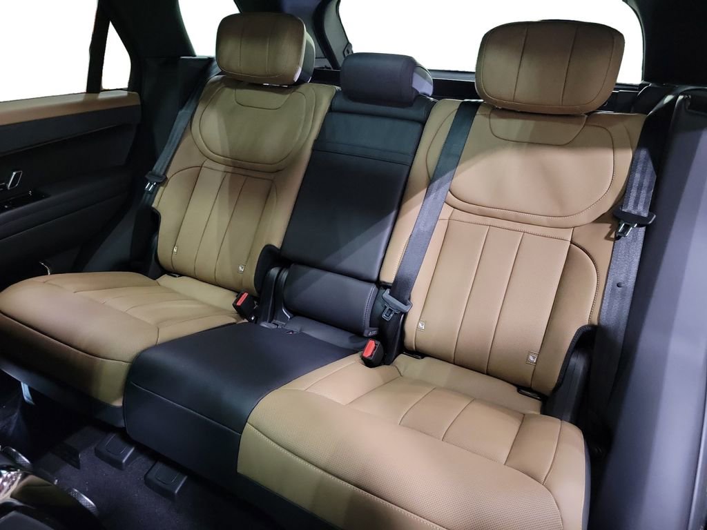 New 2026 Land Rover Range Rover Sport Dynamic SE image 22