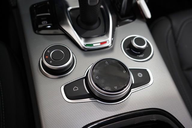 New 2025 Alfa Romeo Stelvio Sprint AWD/4WD image 27