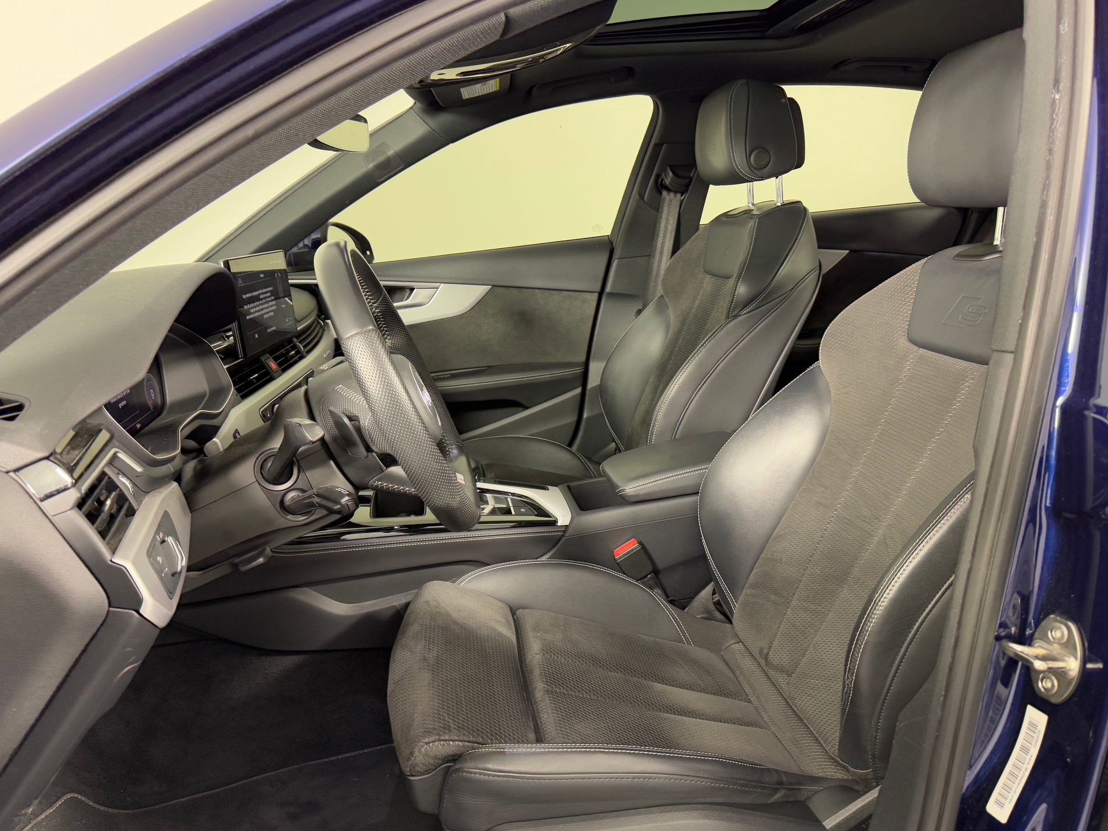 Used 2020 Audi A4 2.0T Premium Plus w/ Premium Plus Package image 5