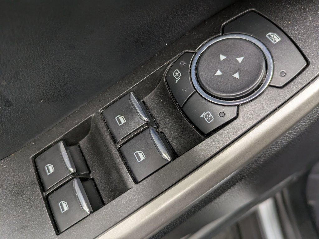 Used 2022 Ford Explorer XLT w/ Class IV Trailer Tow Package image 9