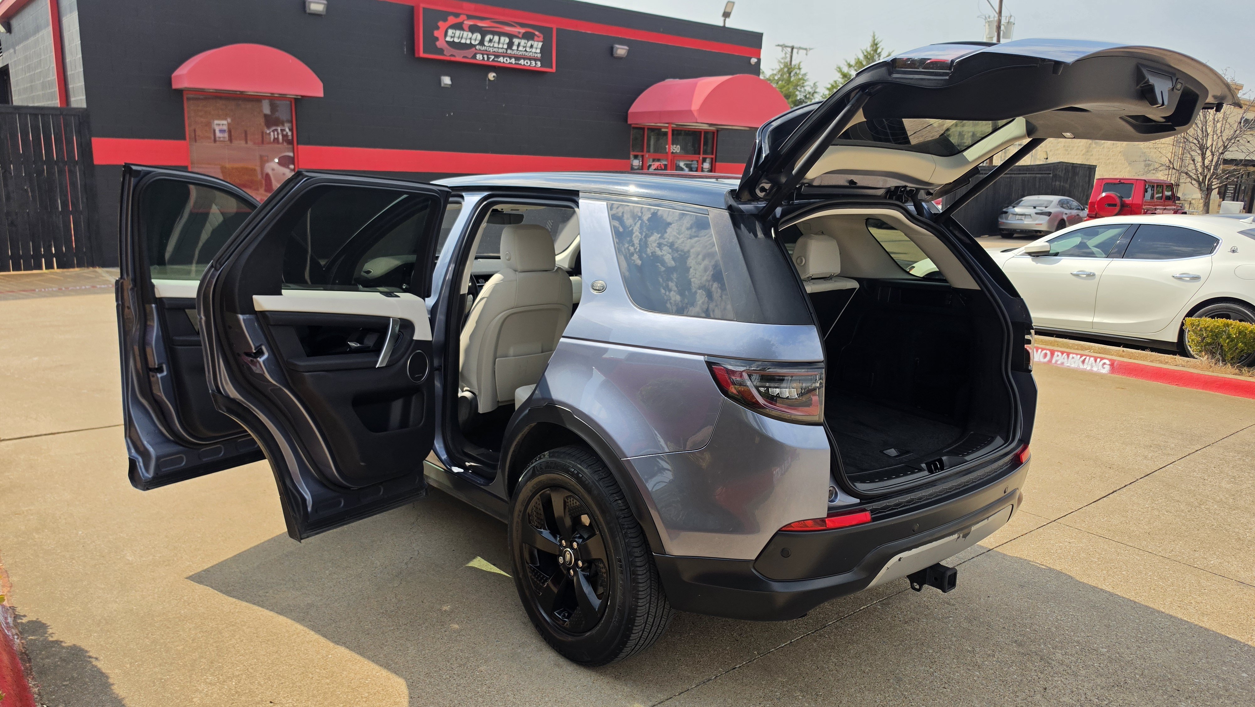 Used 2020 Land Rover Discovery Sport S AWD/4WD image 18
