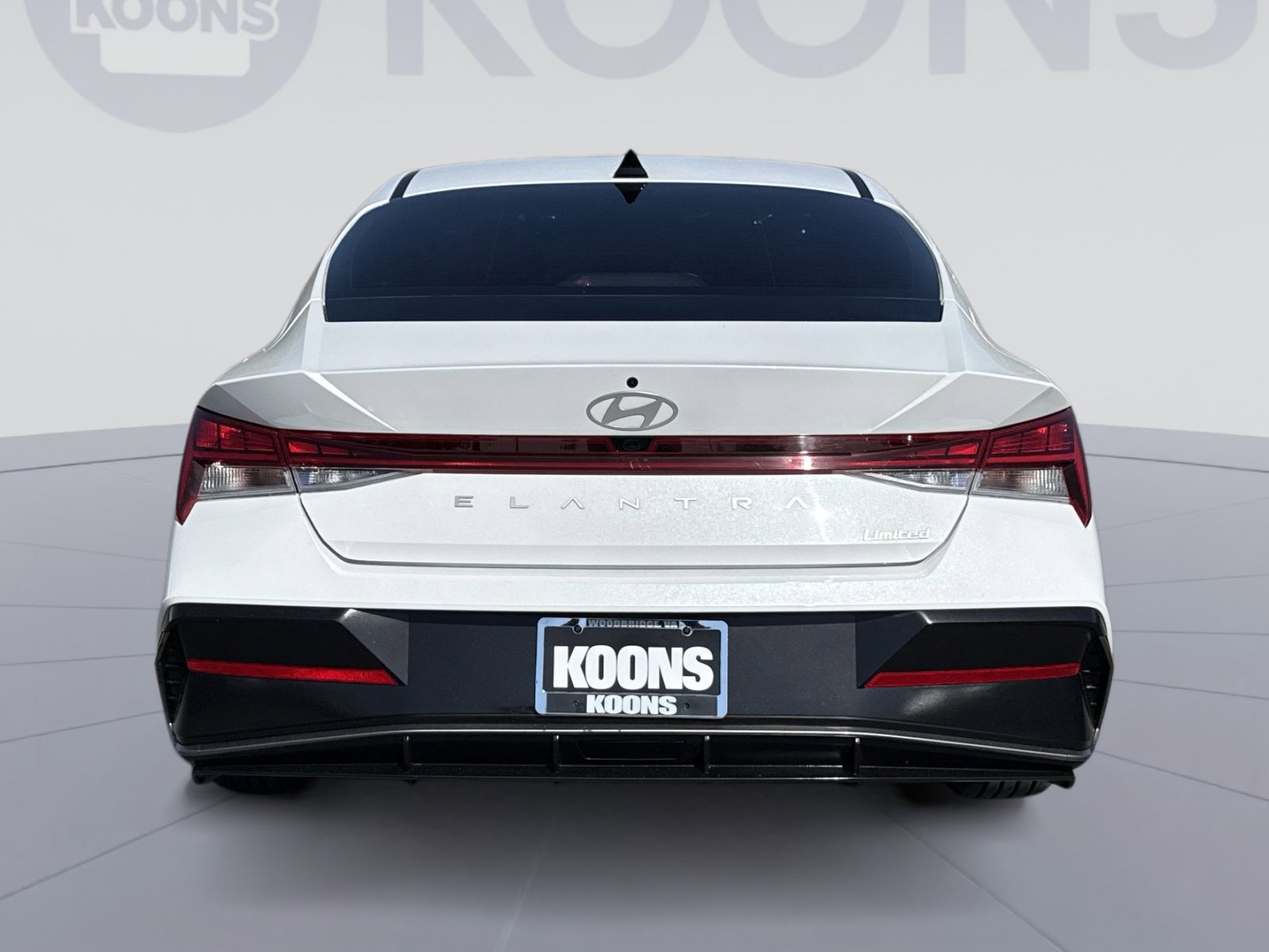 Used 2025 Hyundai Elantra Limited FWD image 5