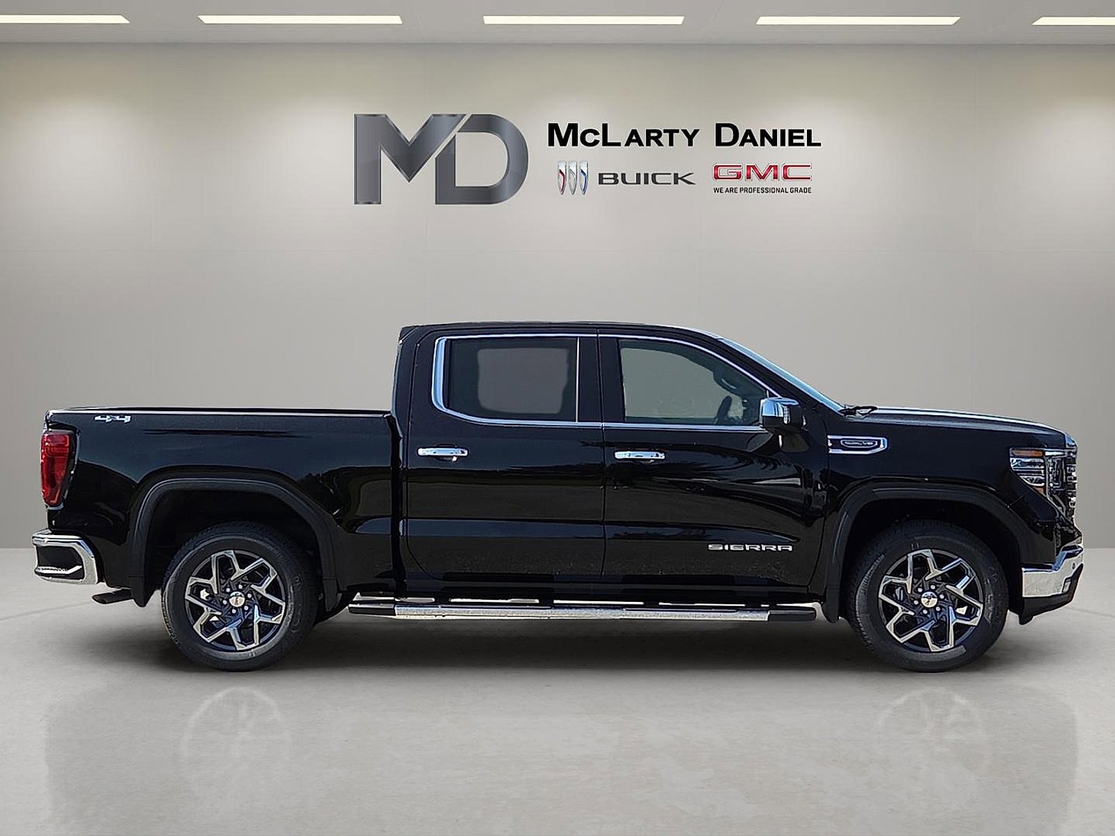 New 2026 GMC Sierra 1500 SLT w/ SLT Premium Plus Package image 6