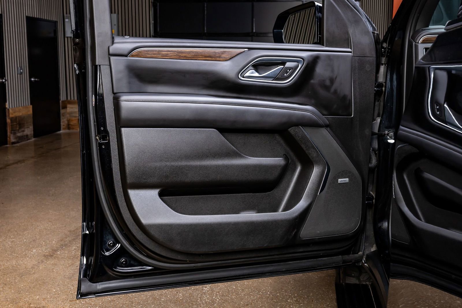 Used 2023 Chevrolet Tahoe High Country AWD/4WD image 37