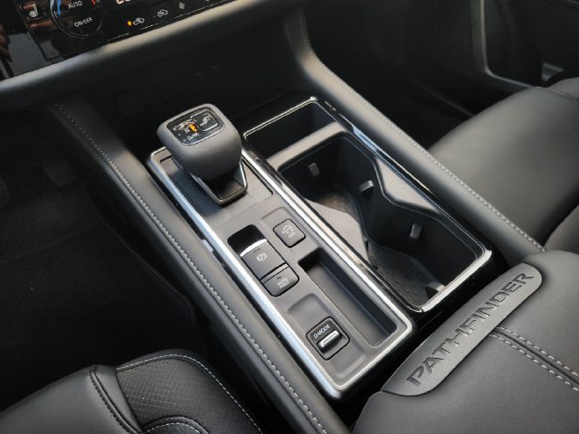 New 2026 Nissan Pathfinder SL FWD image 19
