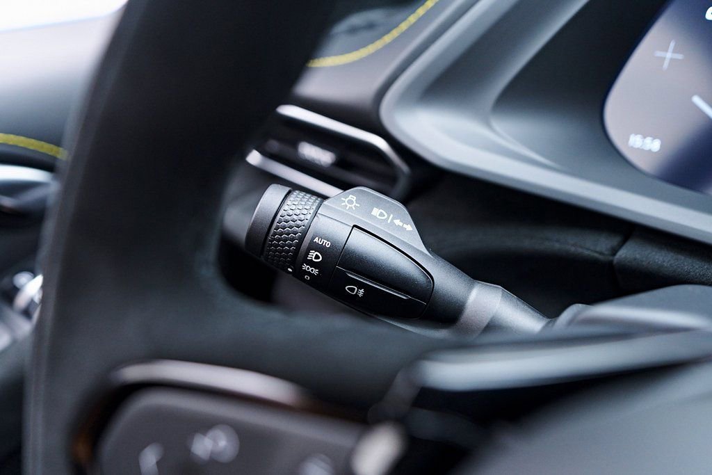 Used 2025 Lotus Emira RWD image 57