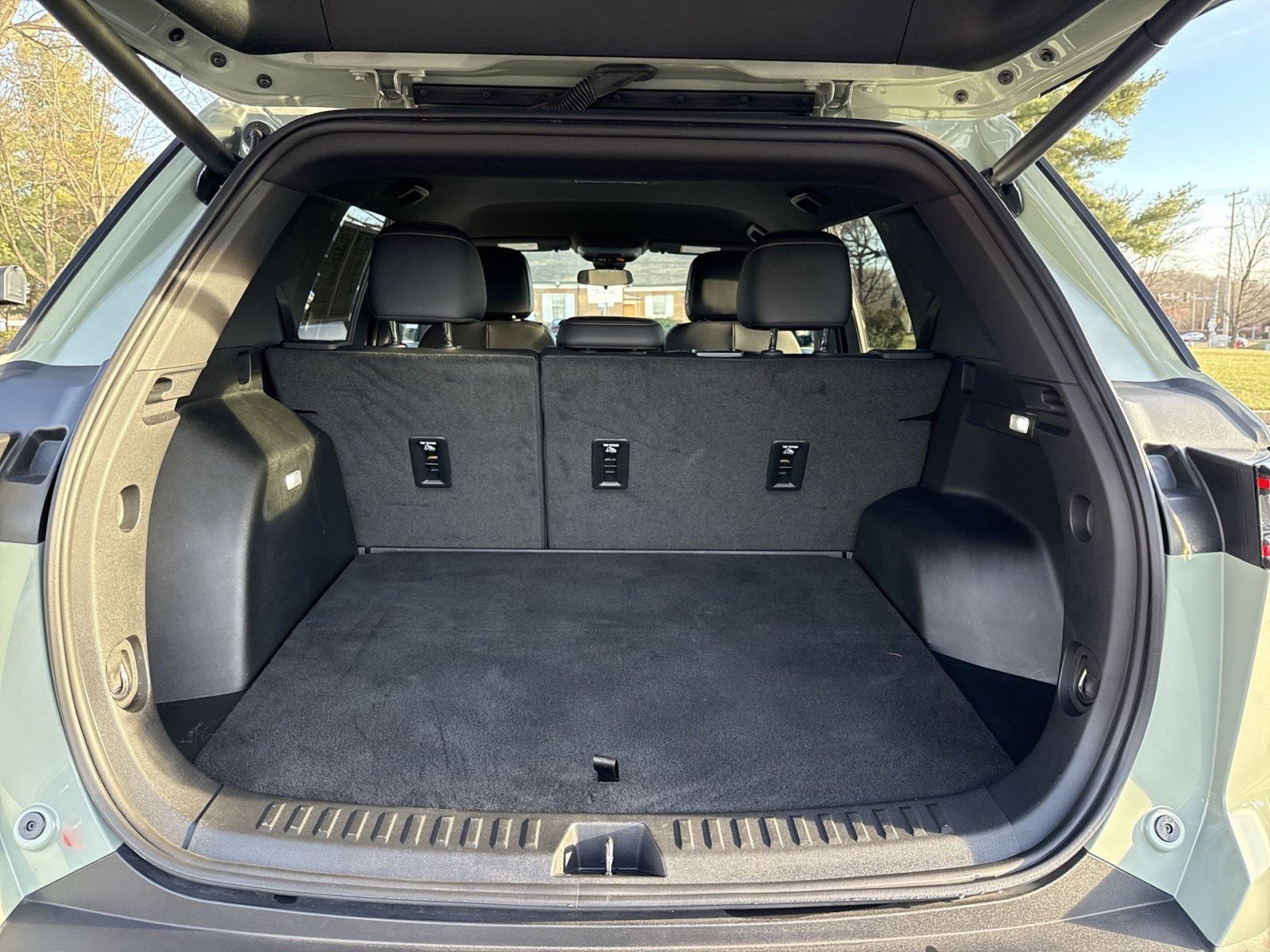 Used 2025 Chevrolet Equinox ACTIV w/ Convenience Package III image 22