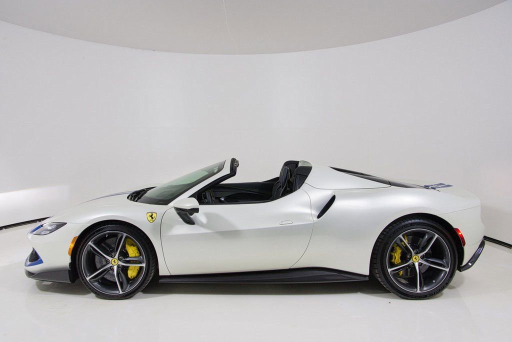 Used 2024 Ferrari 296 GTS image 9