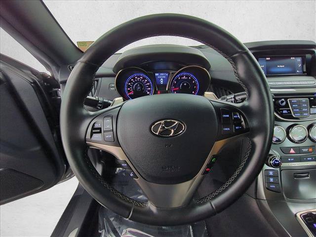 Used 2016 Hyundai Genesis 3.8 RWD image 28