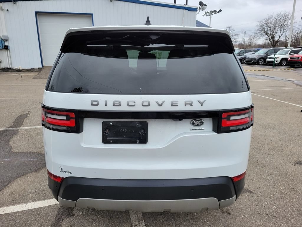 Used 2017 Land Rover Discovery HSE AWD/4WD image 6