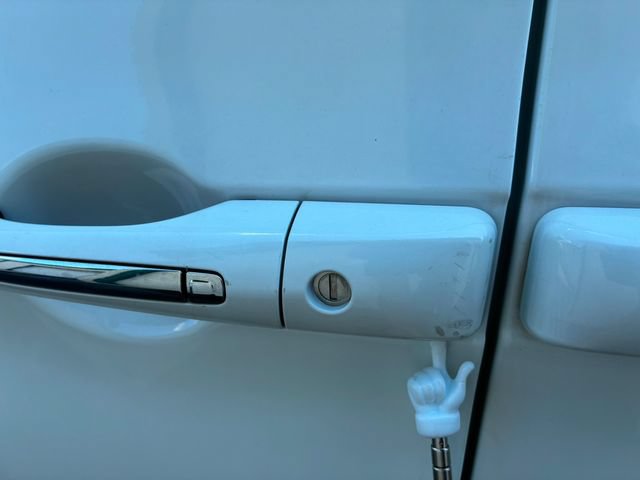 Used 2021 Chrysler Pacifica Touring-L FWD image 41