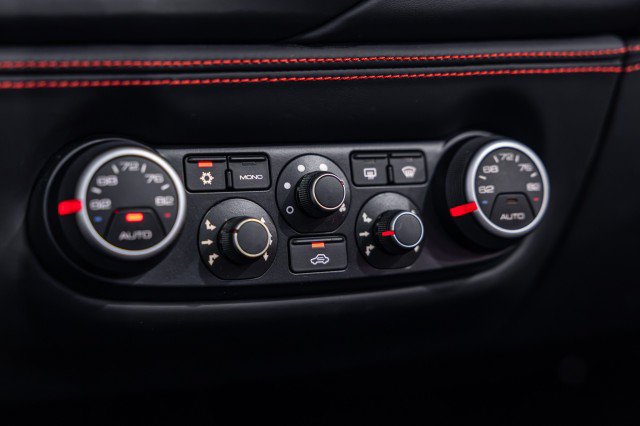 Used 2018 Ferrari 488 Spider RWD image 43