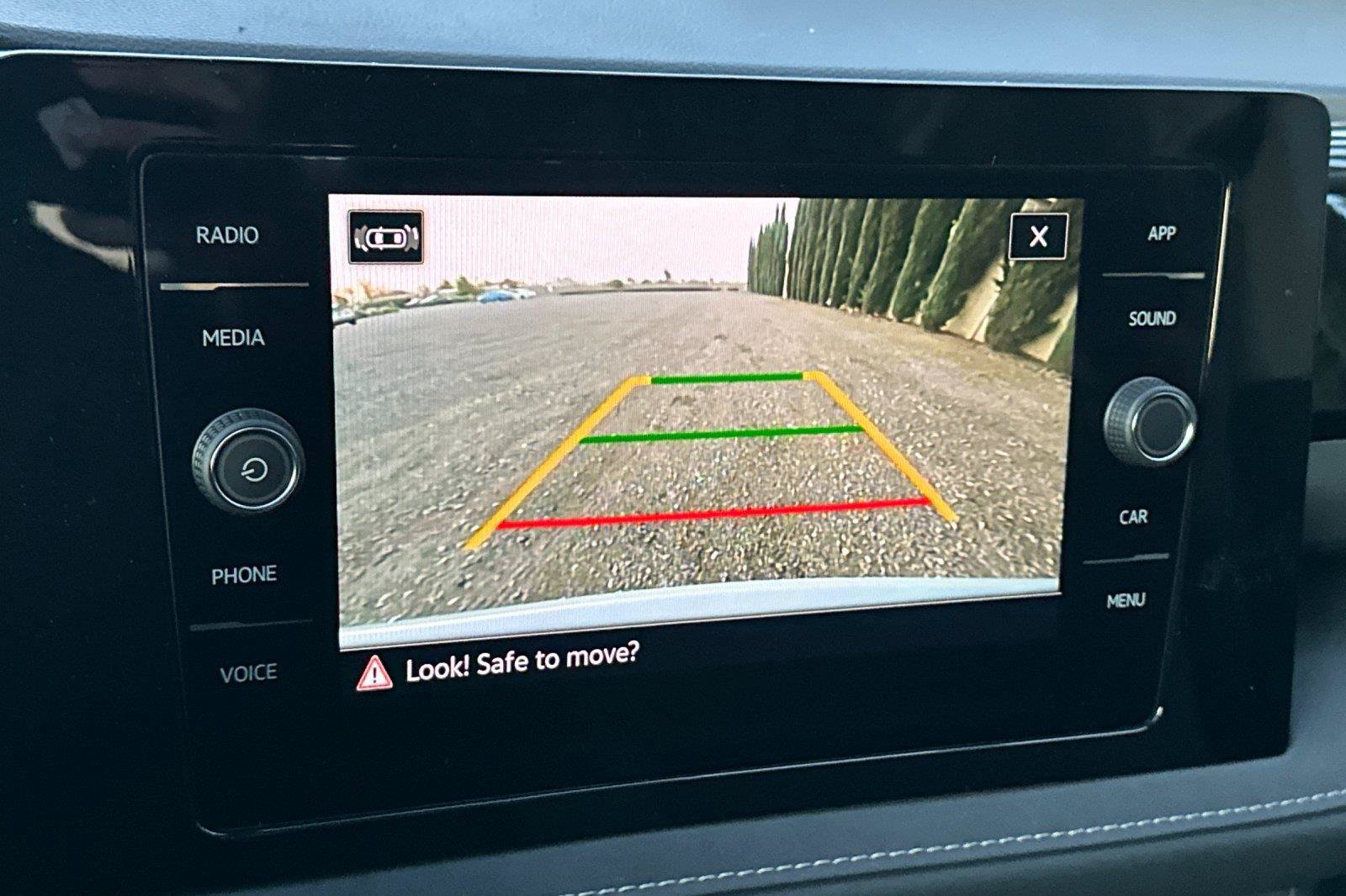 New 2026 Volkswagen Taos SE AWD/4WD image 18